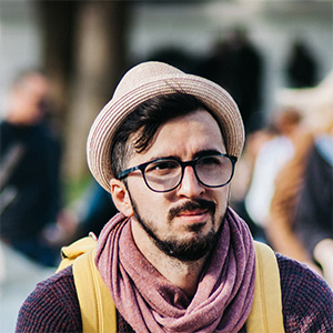 Mehrad Takmili - مدیرعامل و برنامه‌نویس ارشد